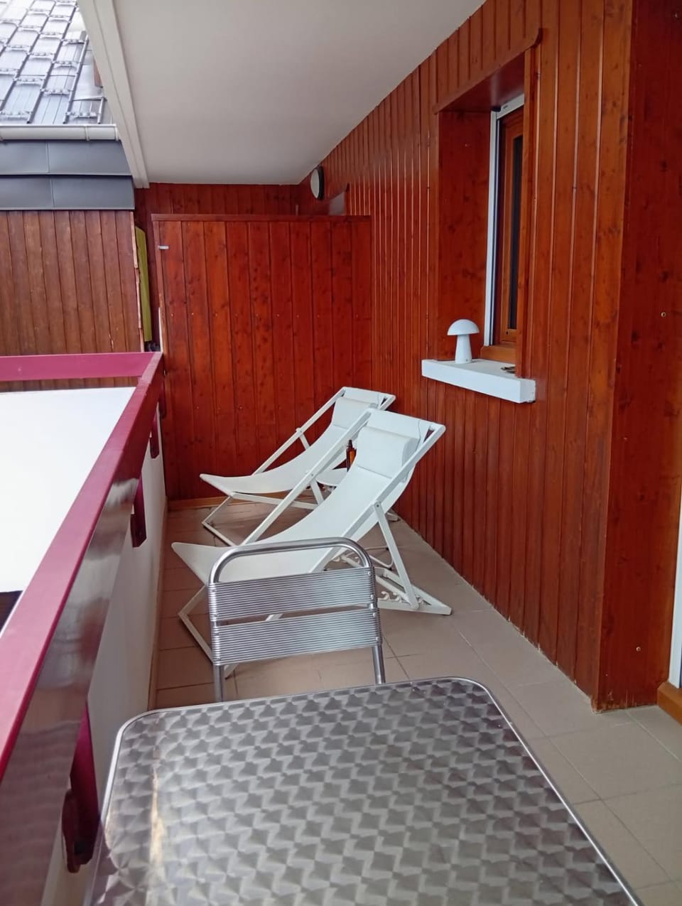 Balcony/Terrace, sunbed