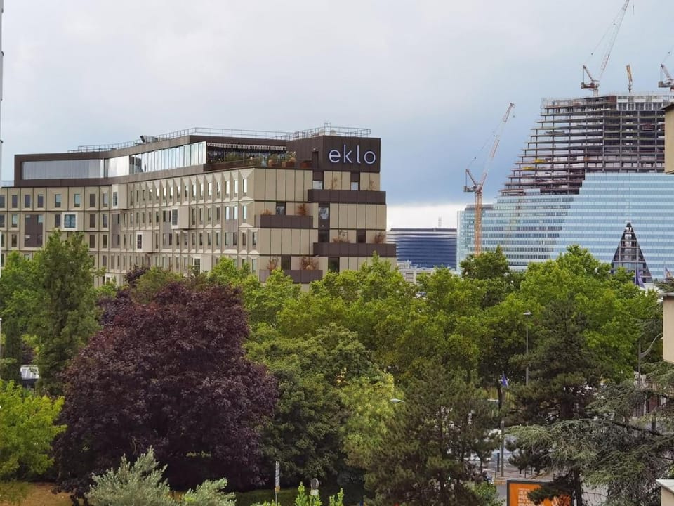 Bright Studio Near Paris Expo & Metro Elevator N92-113 Apartment in Vanves