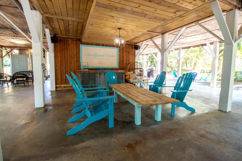 Sea Island Cotton Cottage House in Edisto Beach