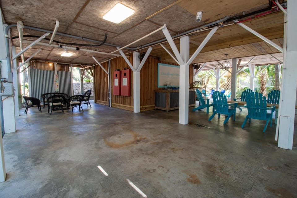 Sea Island Cotton Cottage House in Edisto Beach
