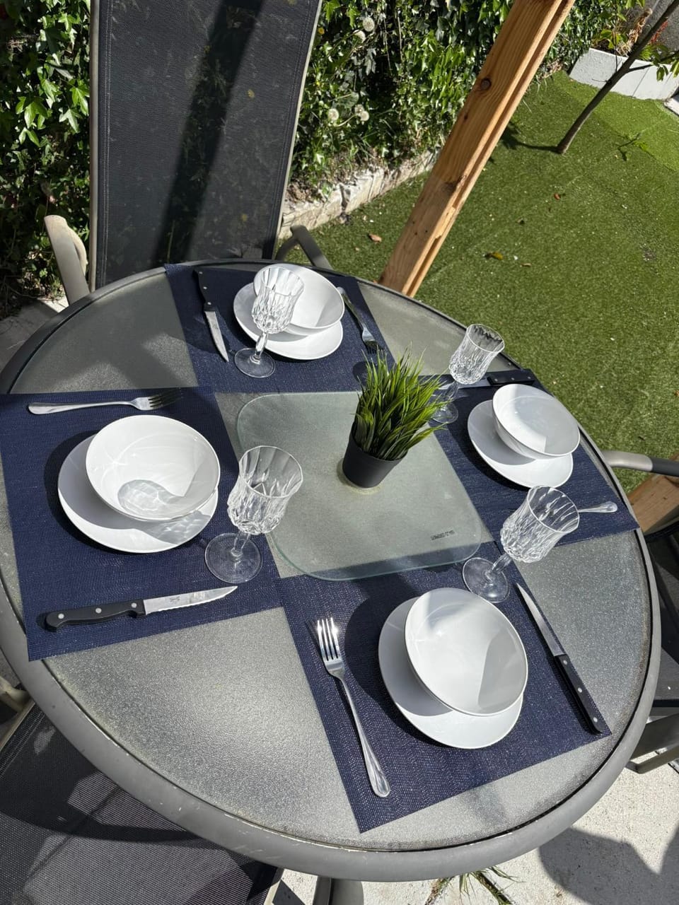Garden, Dining area