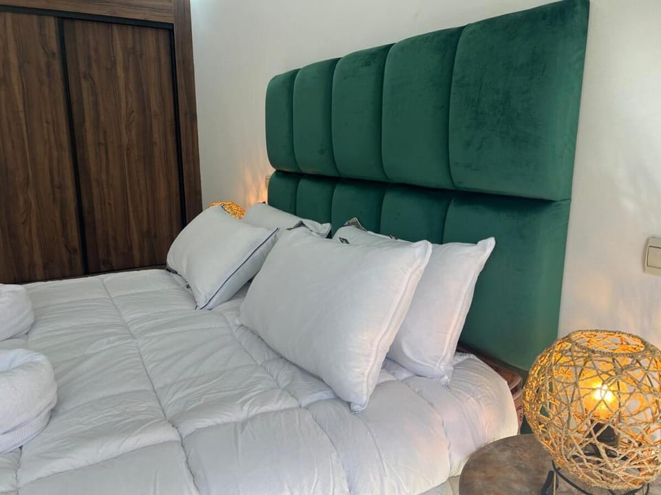 Super apt plein centre de Gueliz hyper bien placer pour votre séjour tout à proximité resto café transport Apartment in Marrakesh
