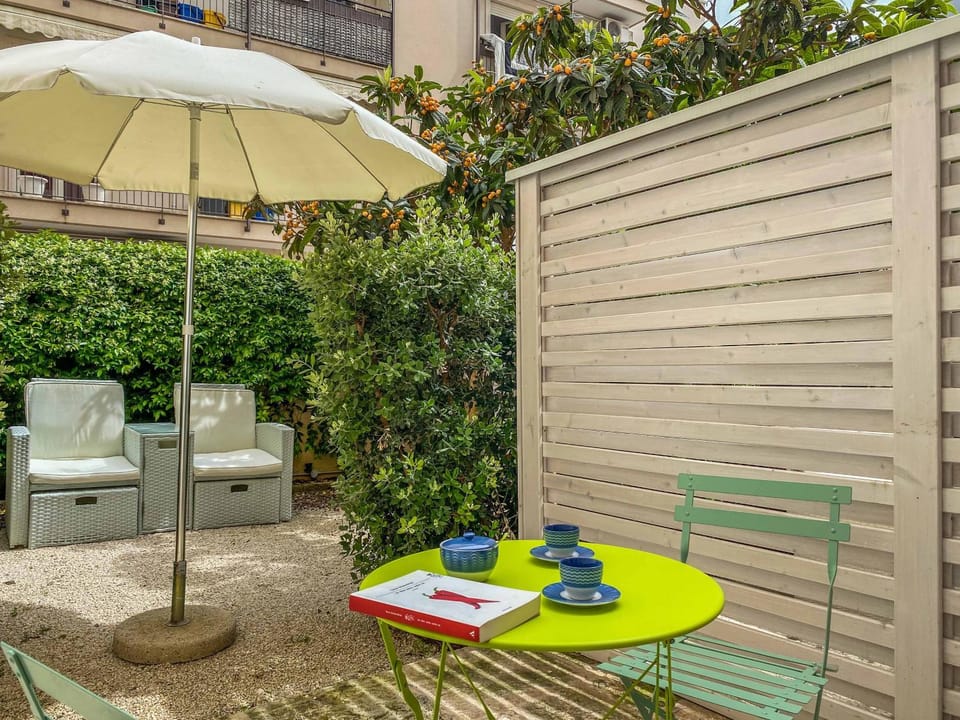Patio, Garden
