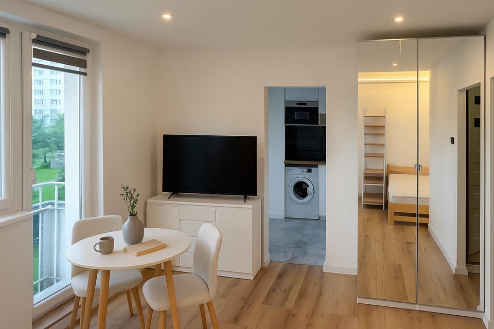 TV and multimedia, Dining area