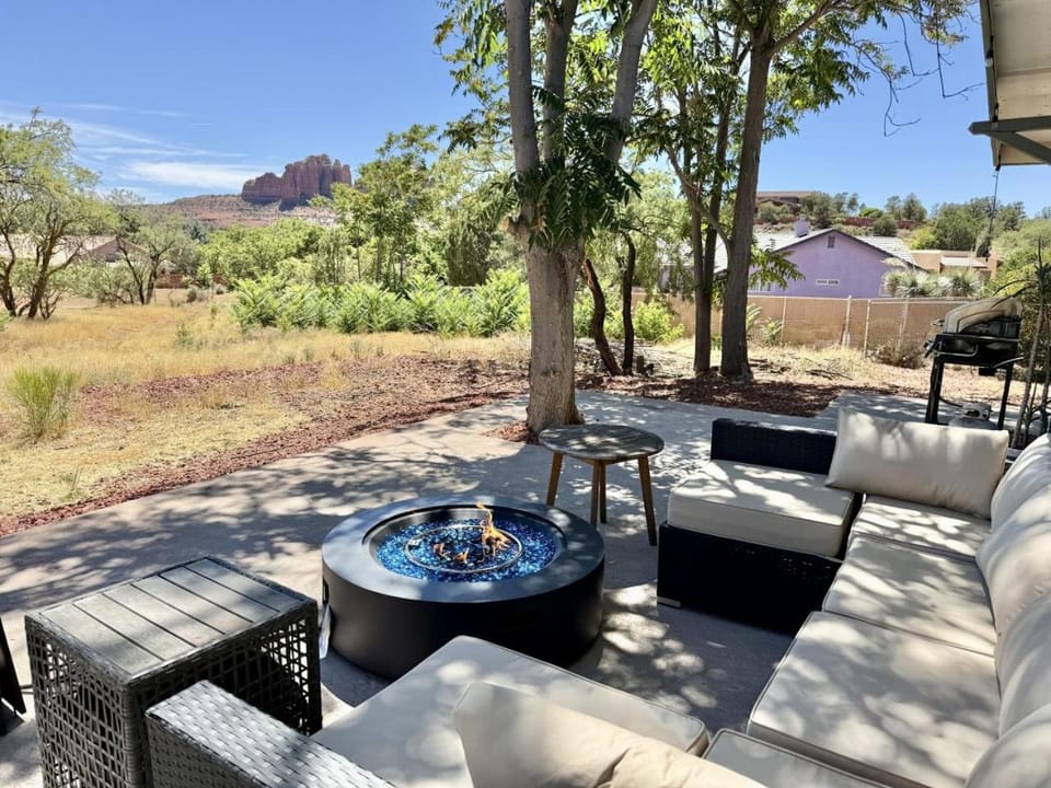 Sedona Chapel Escape with Private Hot Tub and Views House in Sedona