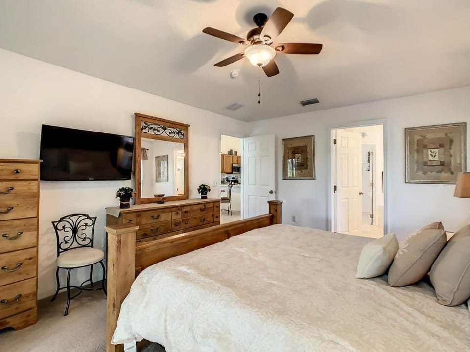 Fairway Oasis - Southern Dunes - Golf Course Villa in Haines City