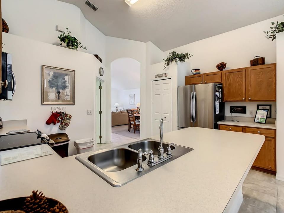Fairway Oasis - Southern Dunes - Golf Course Villa in Haines City