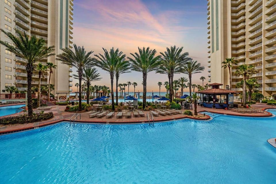 Beachfront, Ocean Views, Sleeps 6 , Hot tub House in Panama City Beach