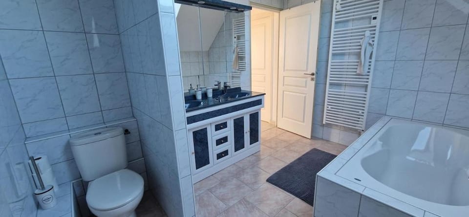 Bathroom, Bath