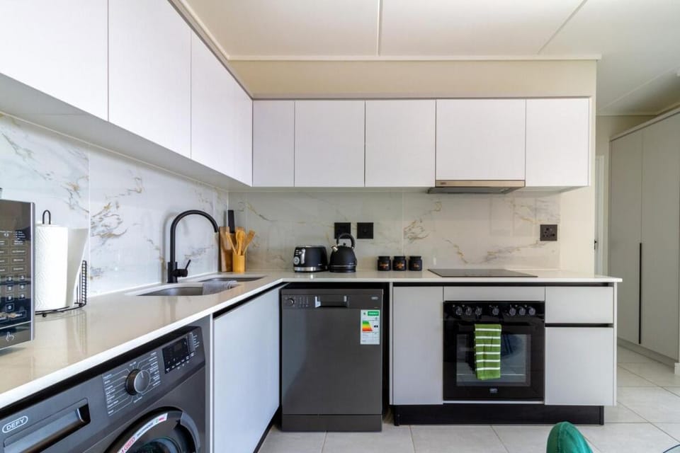 AlimamaSpaces Panos Whisken Apartment in Sandton