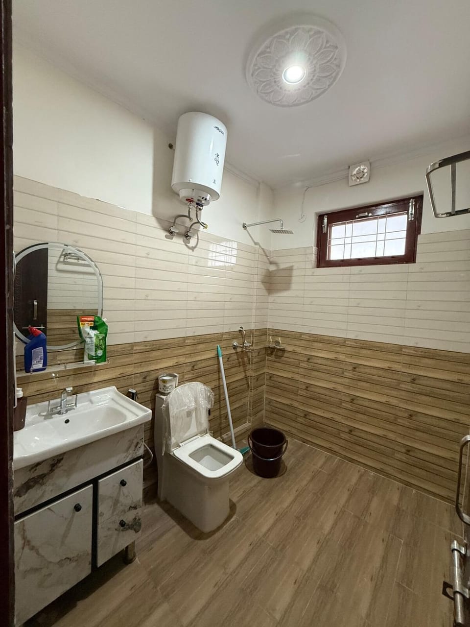 Fully furnished 2BHK At Sahastradhara road Apartment in Dehradun