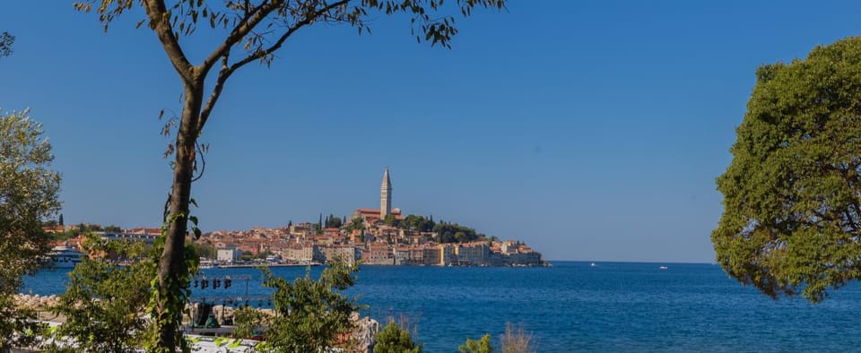 City view, Sea view