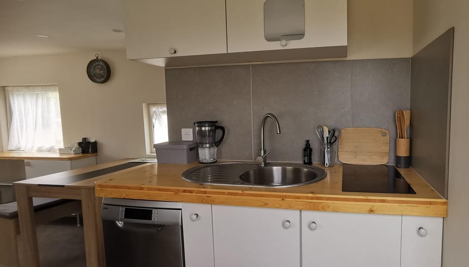Kitchen or kitchenette, stove