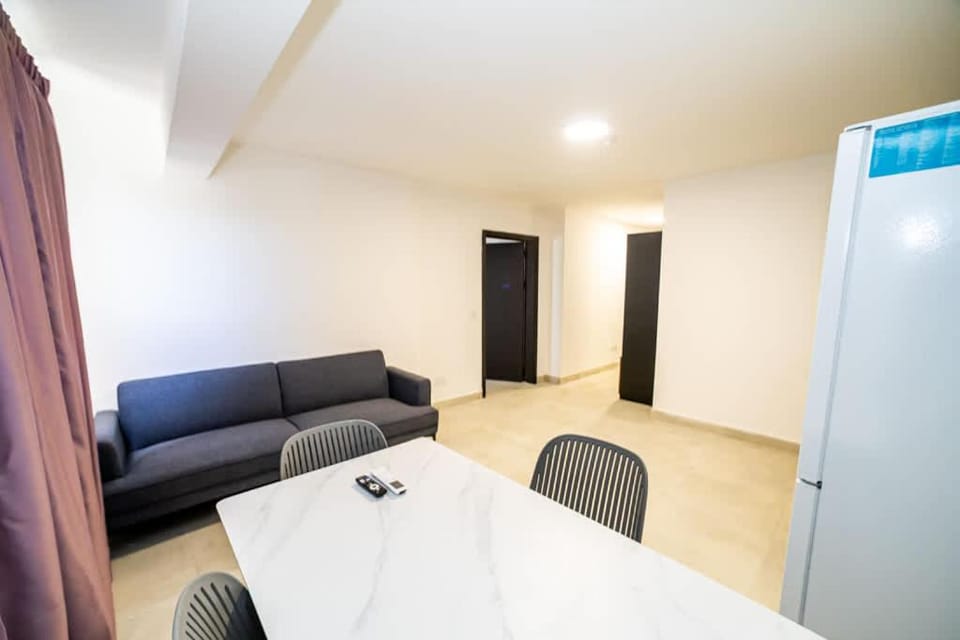 Spacious Studio with 3 Single Beds - by HostMT Apartment in Saint Paul's Bay