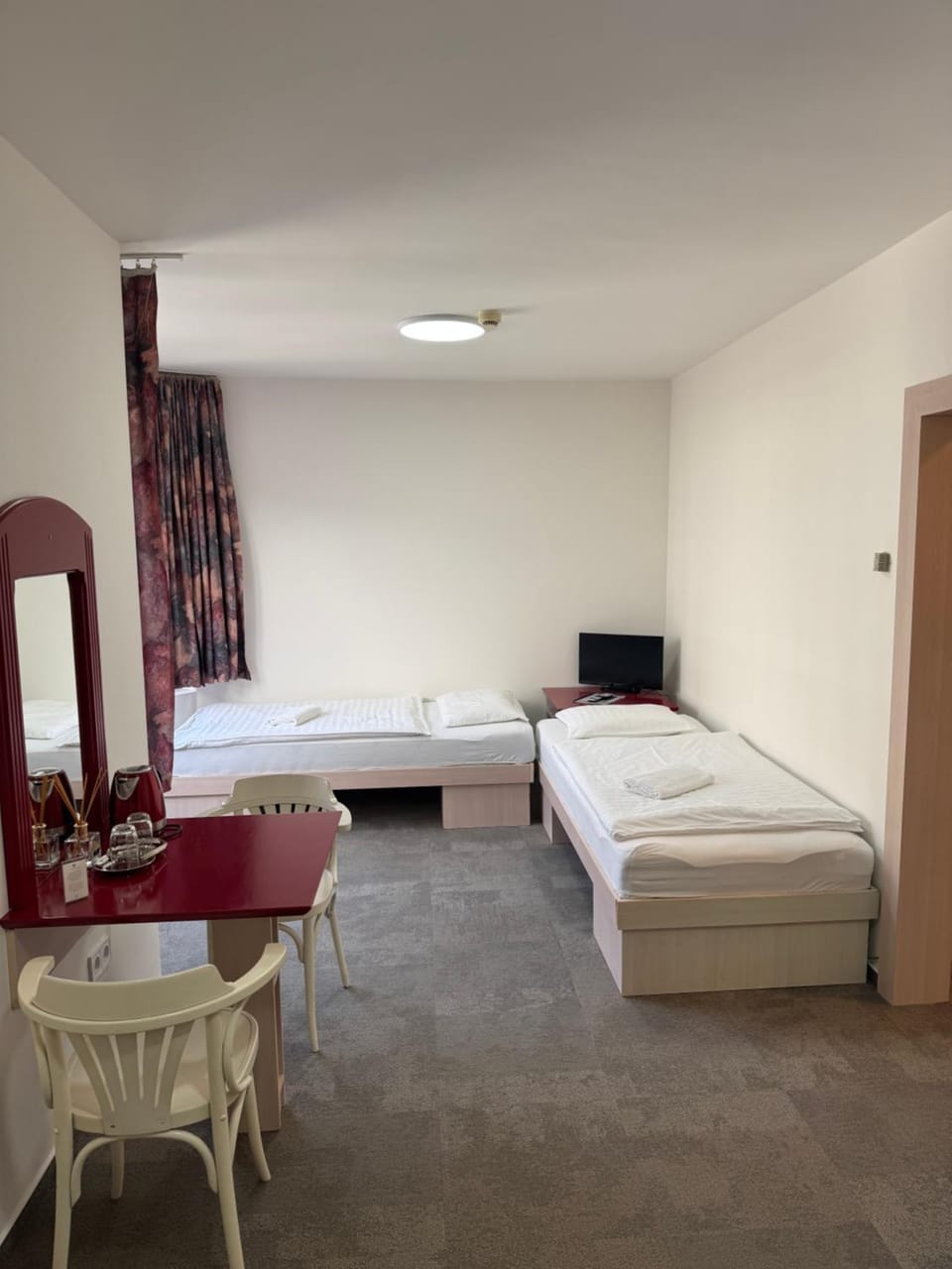 Reduta - economy rooms Hostel in Slovakia