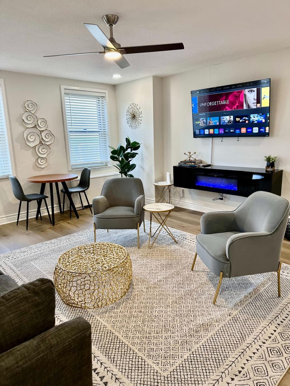 City Views & Downtown Vibes Your Urban Oasis House in Atlanta