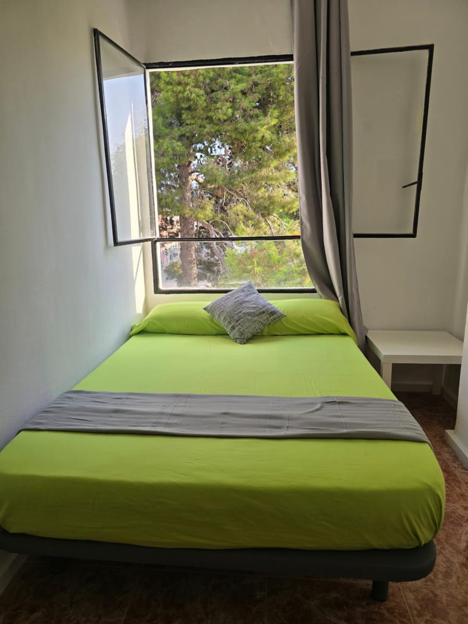 Habitaciones La Estación Bed and Breakfast in Valencian Community