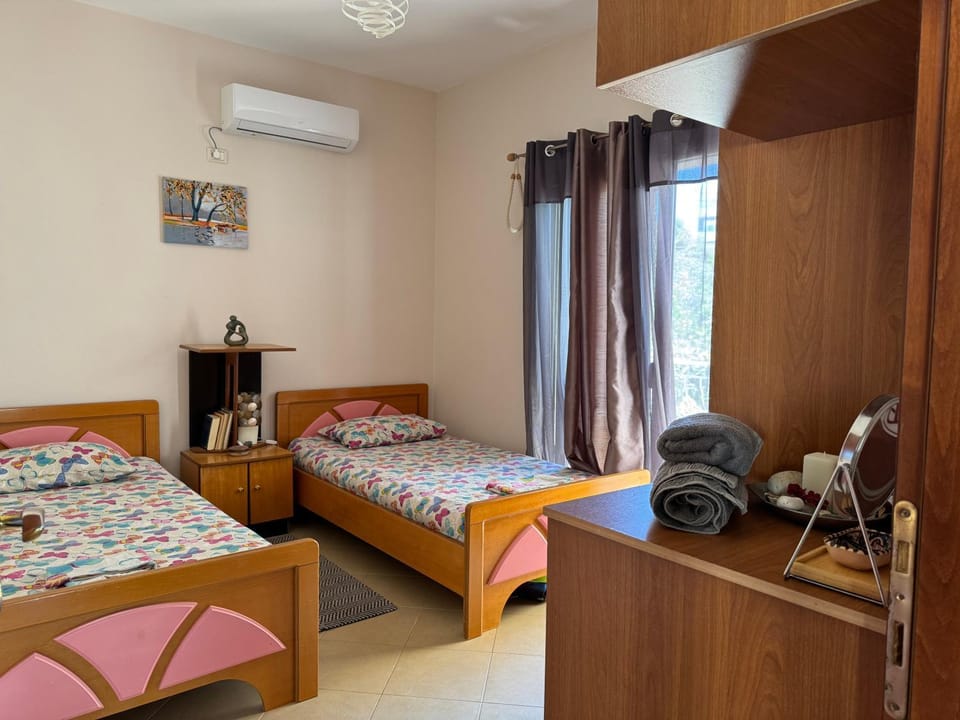 Spare Room Vacation rental in Sarandë