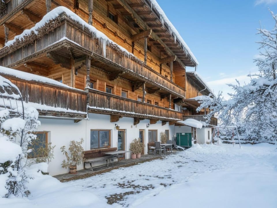 Property building, Winter