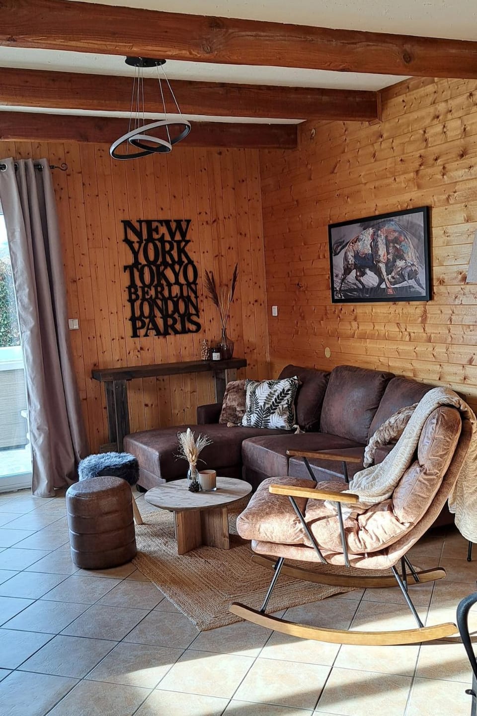 Gîte des Sommets spa privatif vue panoramique sur les montagnes House in Auvergne-Rhône-Alpes