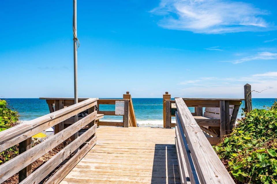 DK347 "Ehh, Whats up, Duck" House in Duck