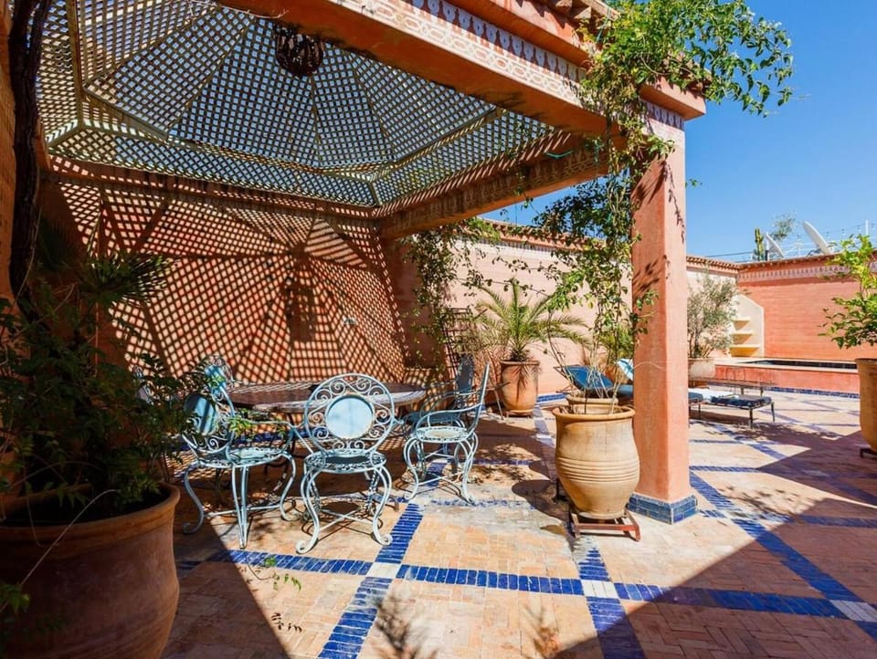 Riad Bleu-Azrak Villa in Marrakesh