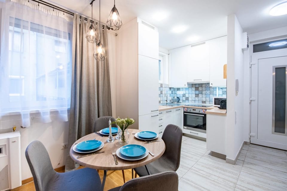 Central Studio - Easy Sleep Apartment in Budapest