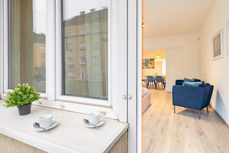 Buda - Comfy - Easy Sleep Apartment in Budapest