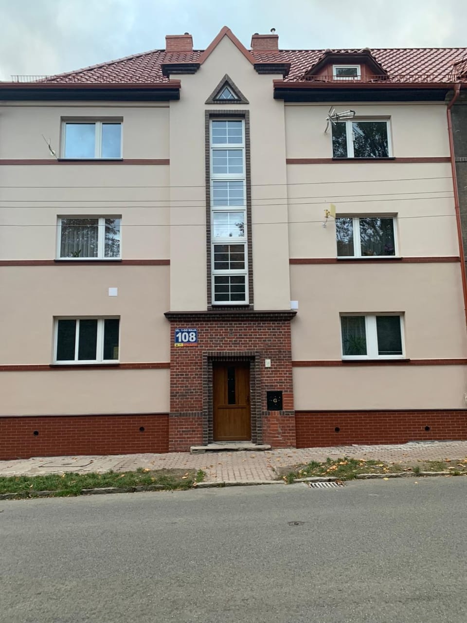 Apartamenty Zloty Pociąg Apartment in Lower Silesian Voivodeship