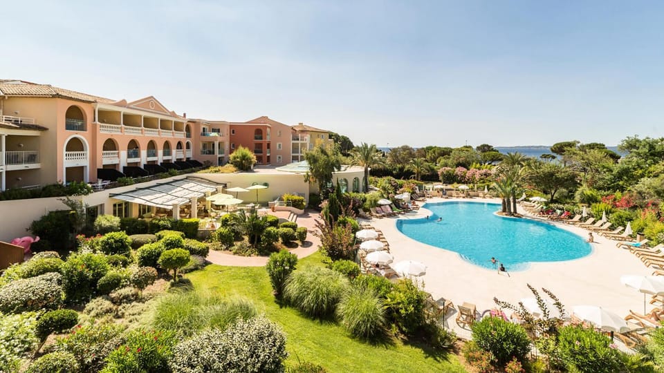 Beach, Swimming pool