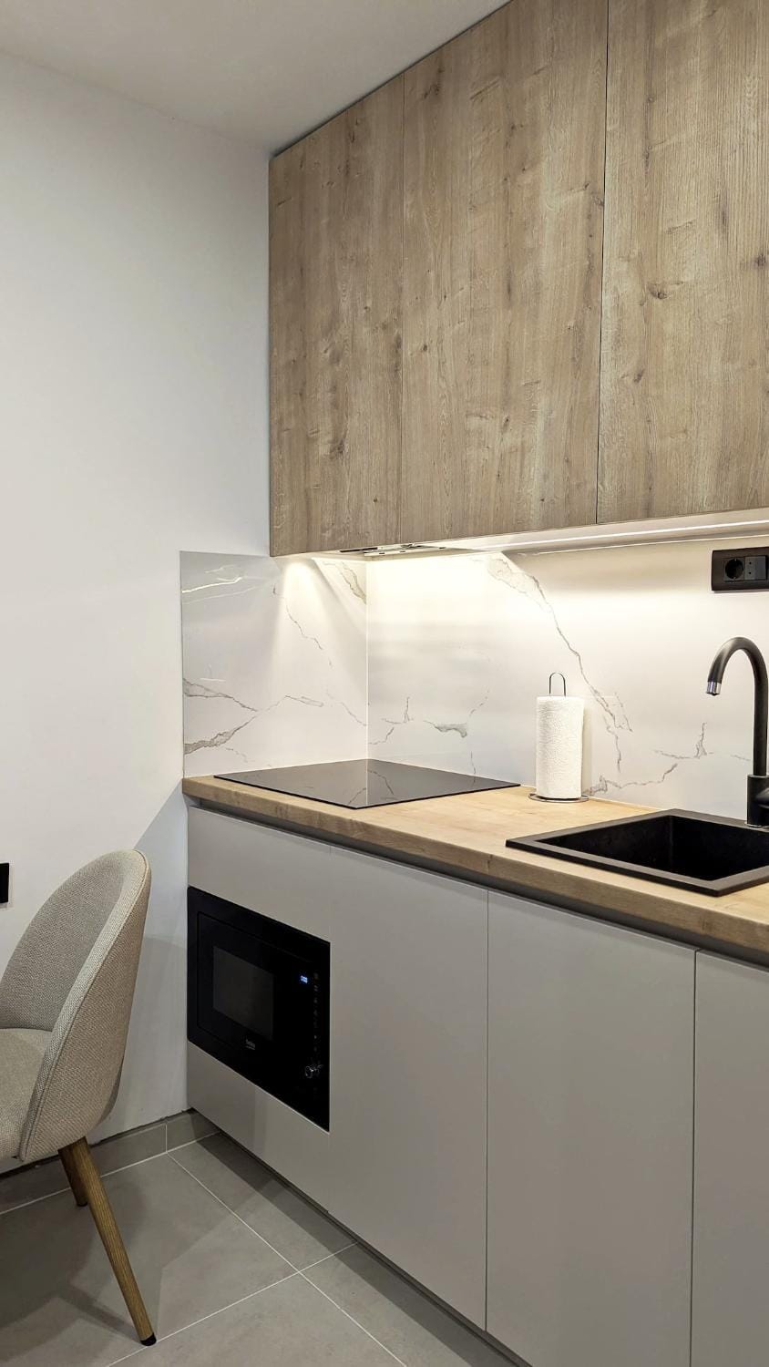 Kitchen or kitchenette, stove