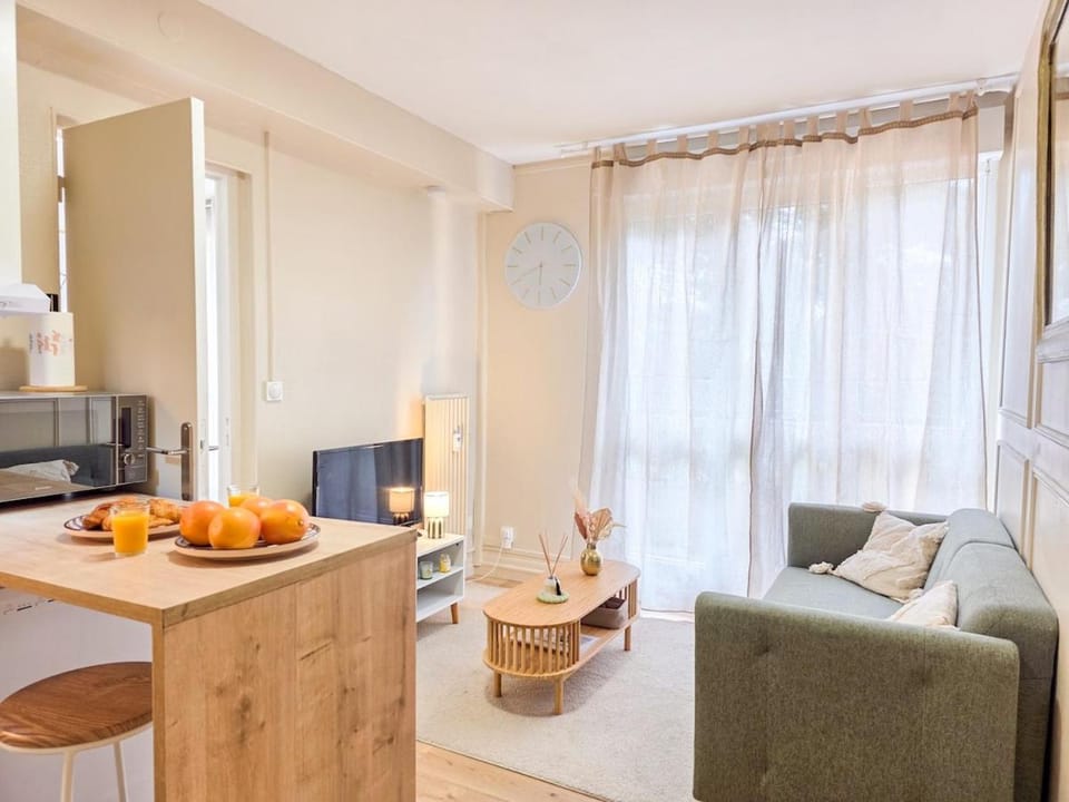 Le Velours, Chic, Lit Queen Size, Près du Centre Apartment in Brittany