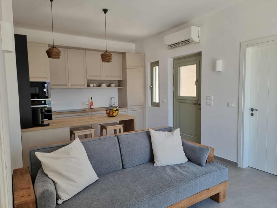 Anemone ΙΙ house w private pool 5 min from beach House in Decentralized Administration of the Aegean
