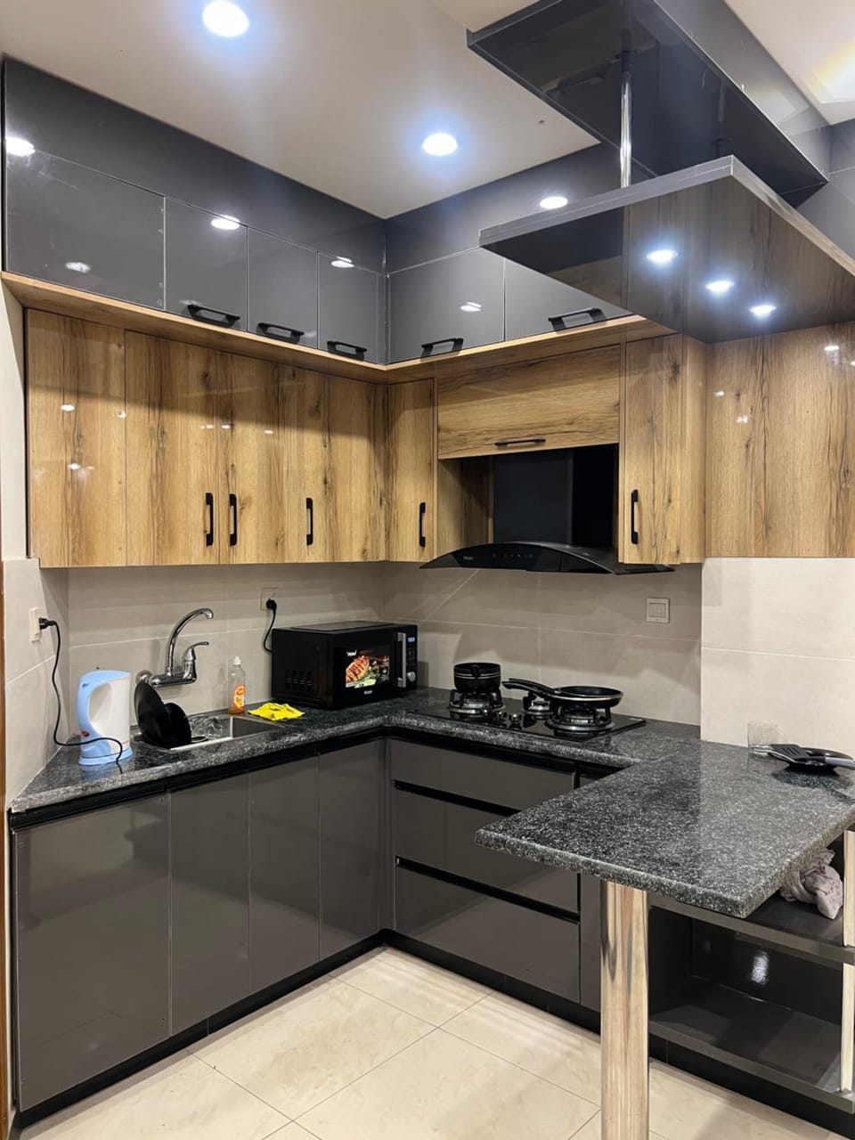 Executive suites 1BHK for family Apartment in Islamabad Capital Territory