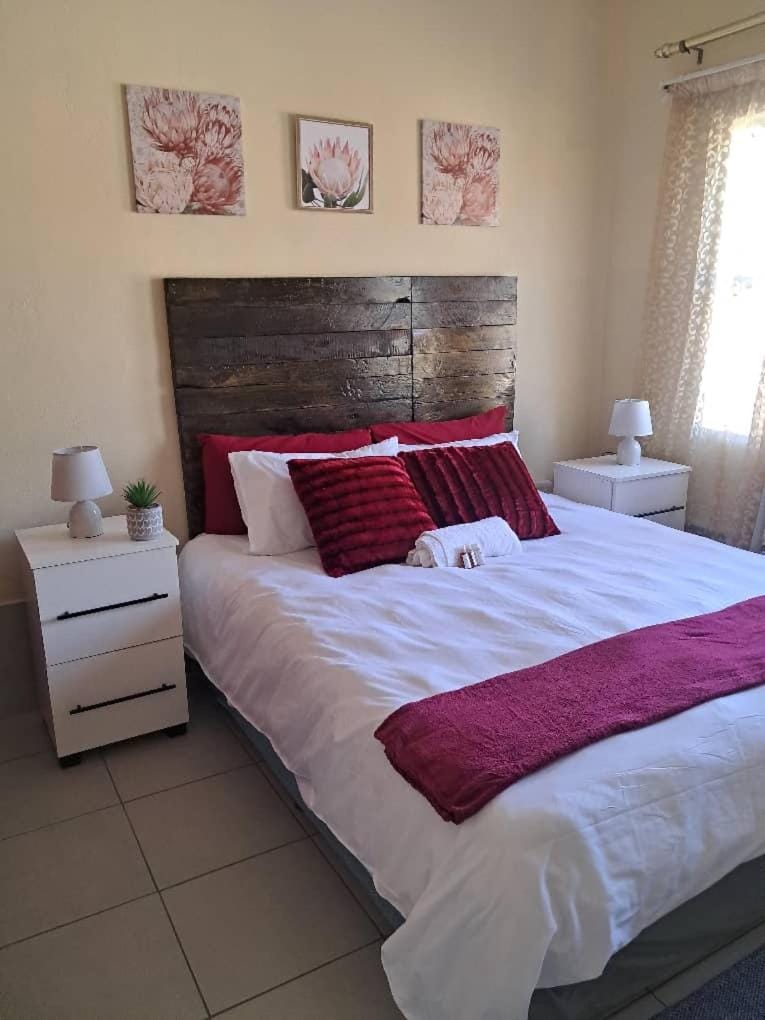 Ngwane Park Oasis Guest House Bed and Breakfast in Africa