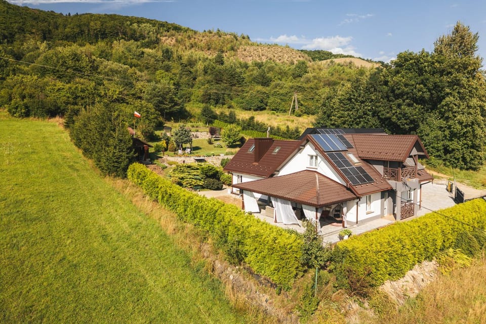 Property building, Natural landscape, Balcony/Terrace, Mountain view