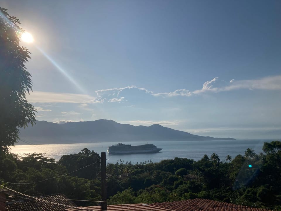 Mountain view, Sea view