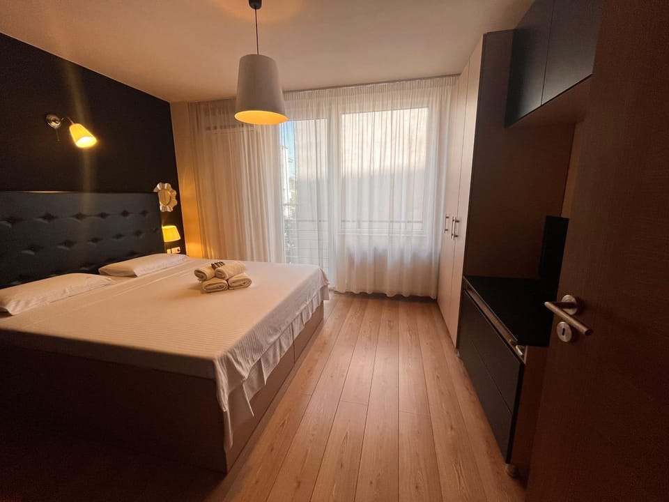 Apartament cu 2 camere Central Apartment in Prahova, Romania
