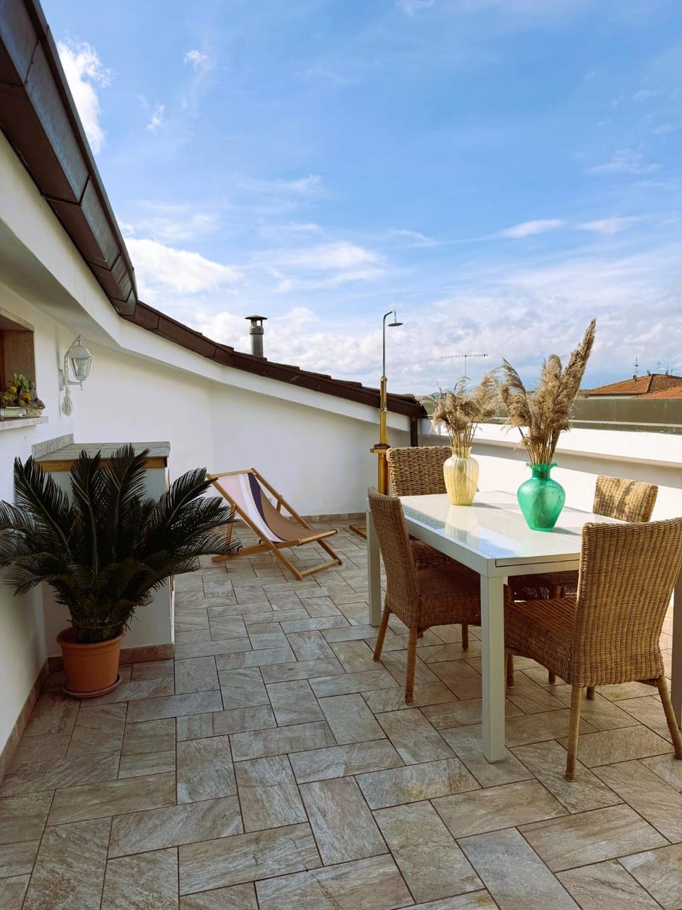 Balcony/Terrace, Dining area, Lunch, sunbed