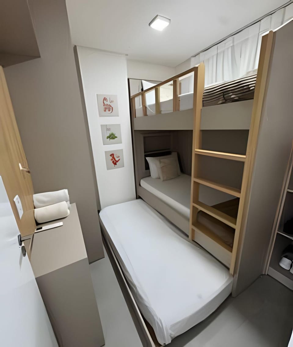 bunk bed