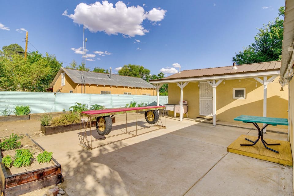 3 Mi to Old Town, Fenced Yard: ABQ Abode! House in Albuquerque