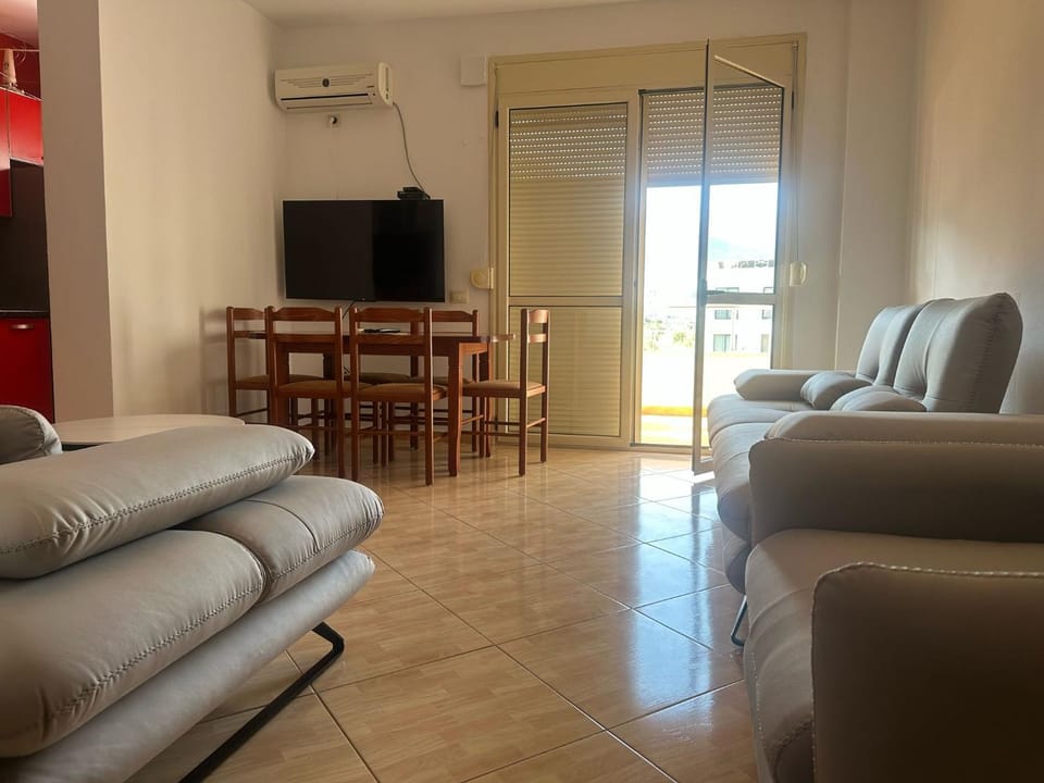 Living room, Seating area, air conditioner