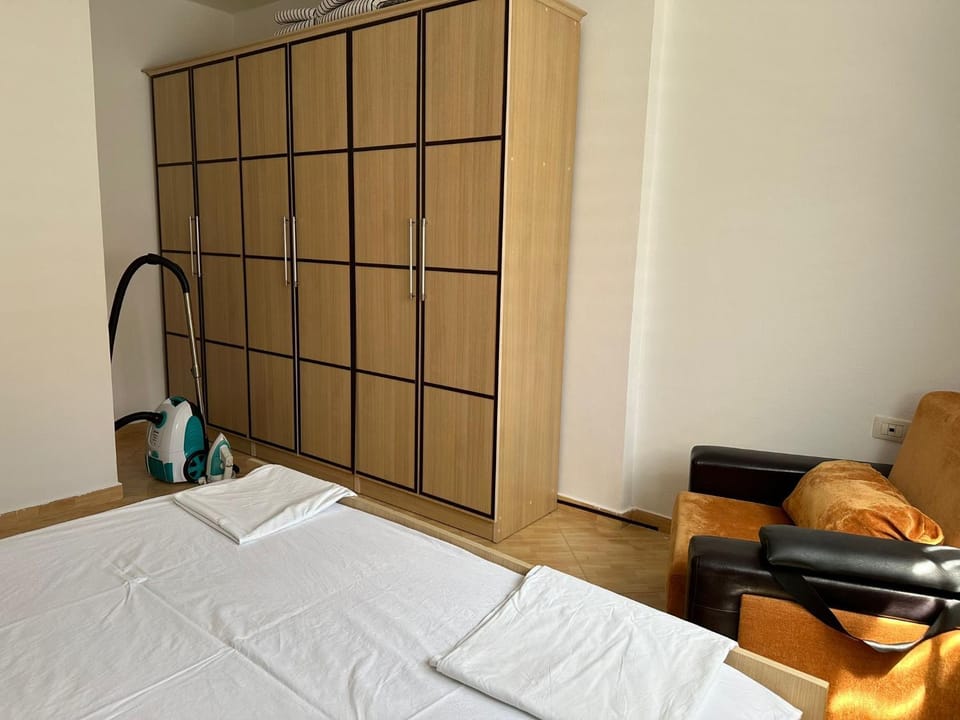 Bed, Bedroom, wardrobe