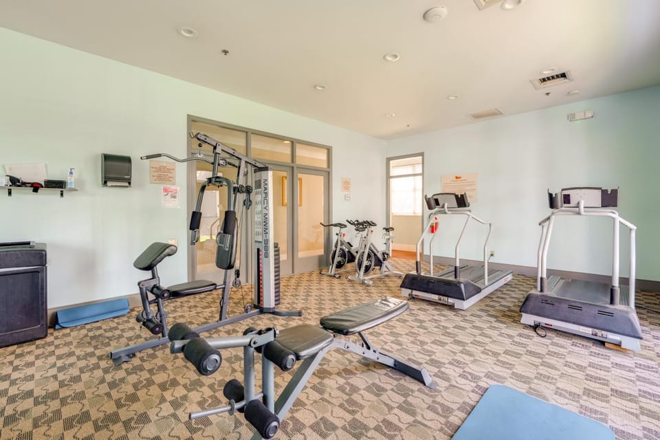 2 Mi to Disney & Old Town: Resort Condo w/ Perks House in Bay Lake