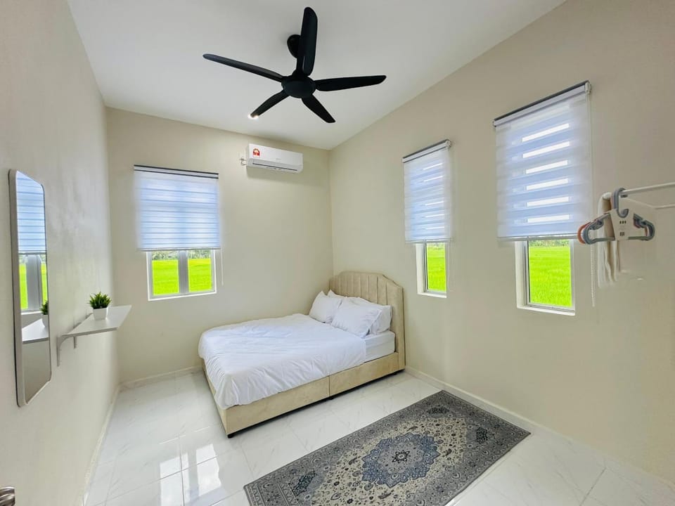 Laman Kota Pool Homestay Vacation rental in Kedah