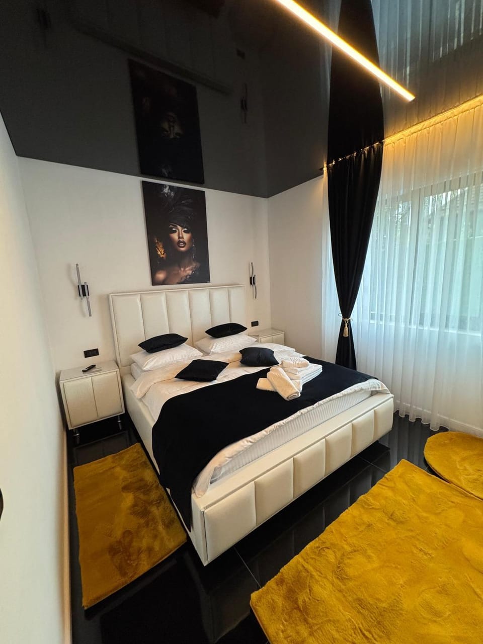 Bed, Bedroom