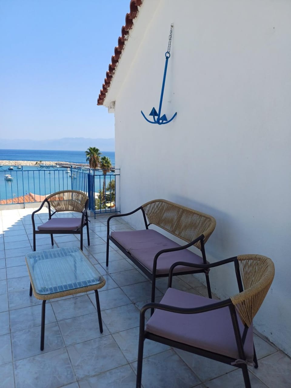 Total Blue Maisonette Apartment in Messenia