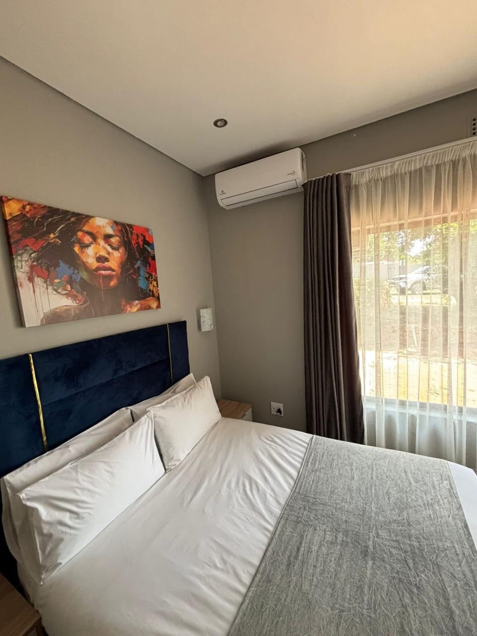 Bed, Photo of the whole room, Bedroom, internet, internet, internet, air conditioner