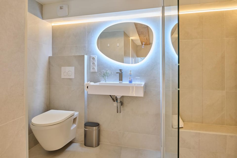 Toilet, Bathroom
