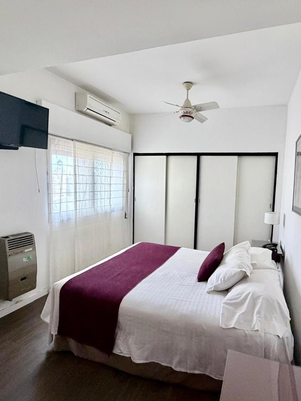 Departamento luminoso en pleno centro, con cocina completa Apartment in Parana